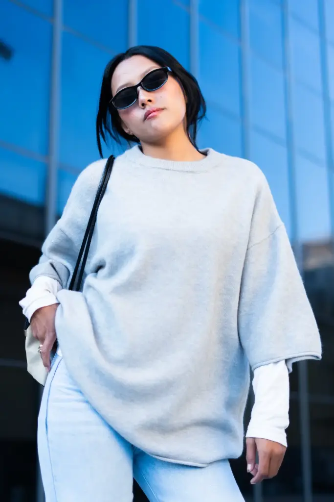 993 LADIES SWEATER