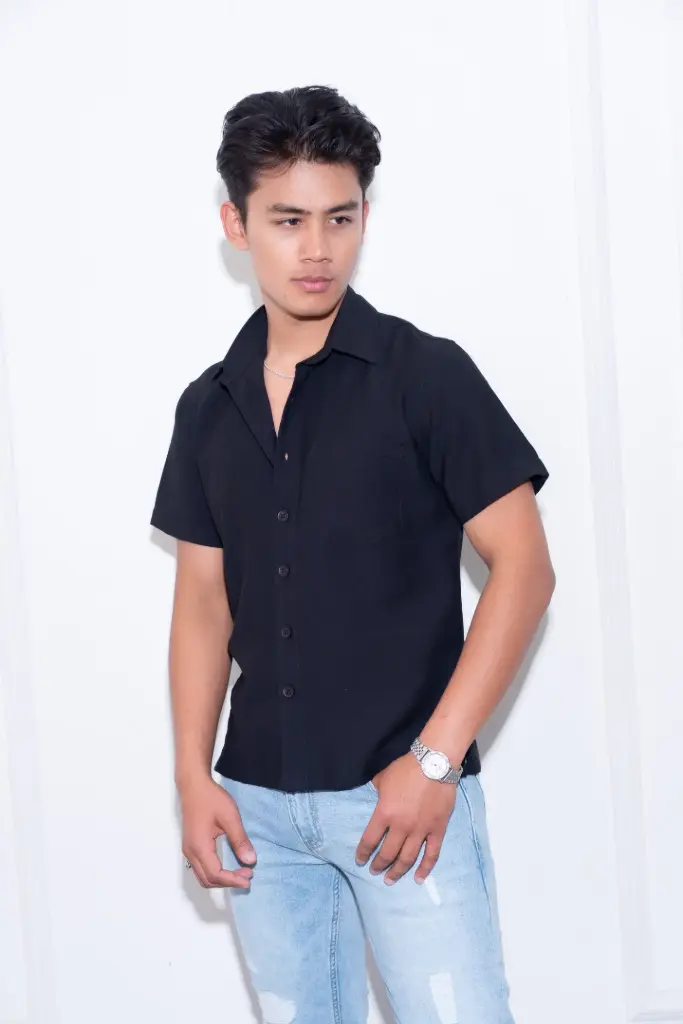 3.65611 BMMO SS26-07 SOLID HALF SHIRT (BLACK, S)